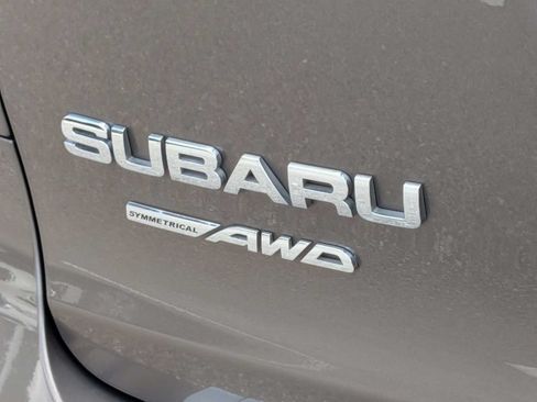 Used 2022 Subaru Ascent Limited w/ Technology Package AWD/4WD image 11