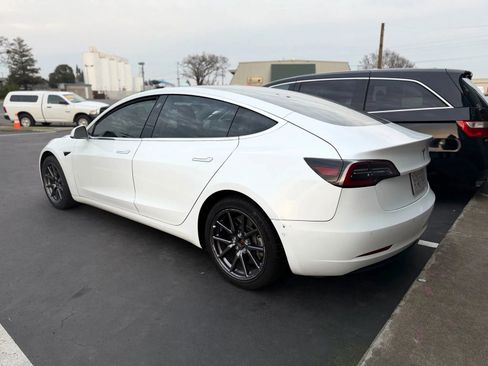 Used 2019 Tesla Model 3 Long Range image 4