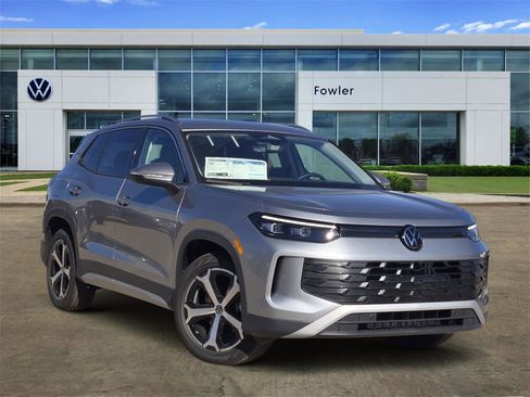 New 2026 Volkswagen Tiguan SE image 1