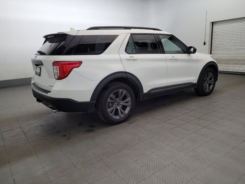 Used 2021 Ford Explorer XLT w/ Equipment Group 202A AWD/4WD image 10