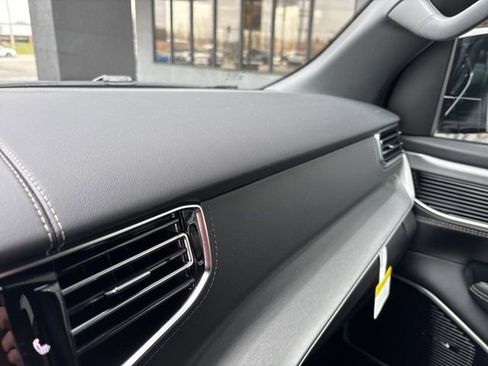 New 2026 Jeep Grand Wagoneer Limited image 28