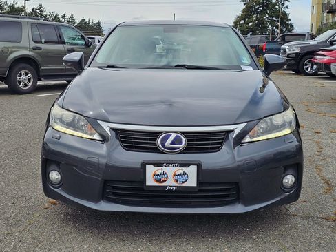 Used 2011 Lexus CT 200h Premium w/ Leather Pkg FWD image 3
