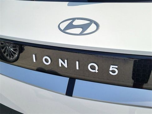 New 2026 Hyundai Ioniq 5 SE image 21