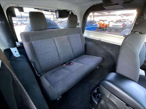 Used 2018 Jeep Wrangler Sport image 18