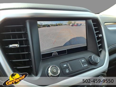 Used 2023 GMC Acadia SLE image 26
