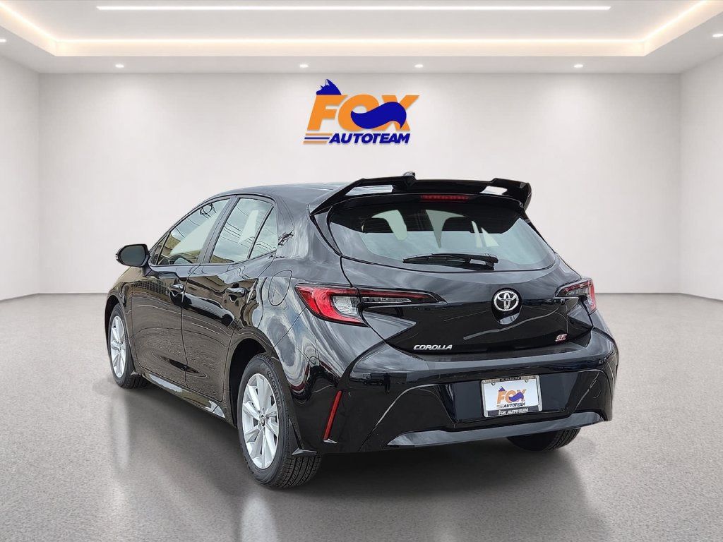 New 2027 Toyota Corolla SE FWD image 3