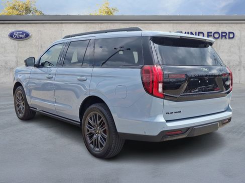 Used 2025 Ford Expedition Platinum w/ Stealth Performance Package AWD/4WD image 4