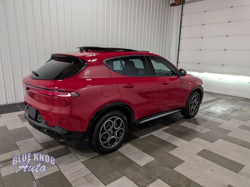 Used 2024 Alfa Romeo Tonale Ti image 4