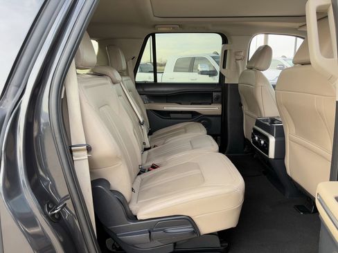 Used 2024 Ford Expedition Max Limited image 31