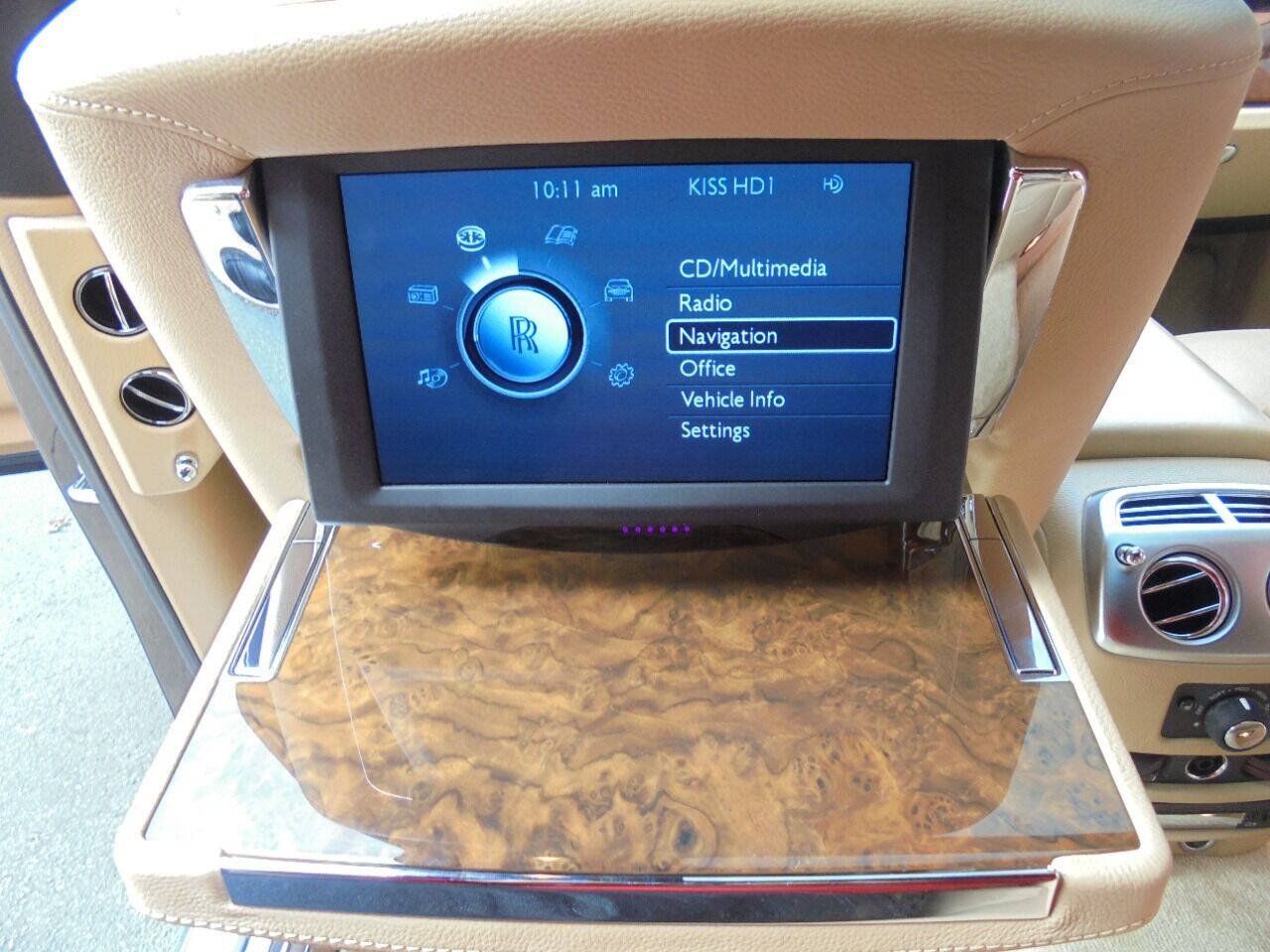 Used 2011 Rolls-Royce Ghost RWD image 28