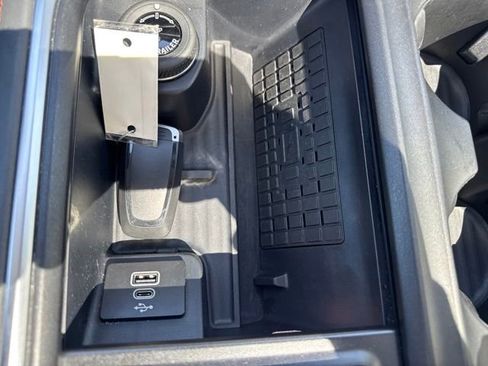 Used 2025 Ford Expedition Max Active AWD/4WD image 19