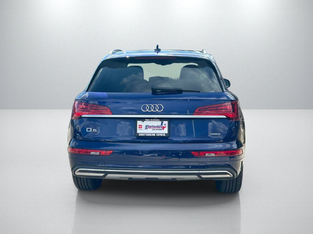 Used 2021 Audi Q5 2.0T Premium AWD/4WD image 6