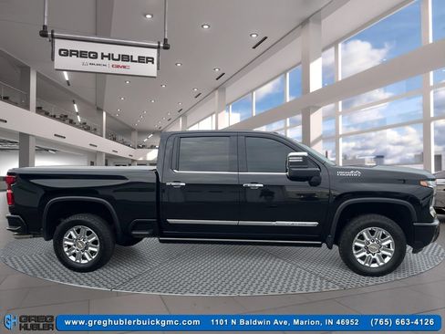 Used 2024 Chevrolet Silverado 3500 High Country w/ High Country Premium Package image 4