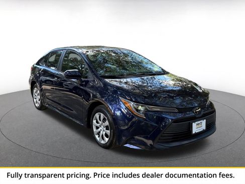 Used 2025 Toyota Corolla LE FWD image 1