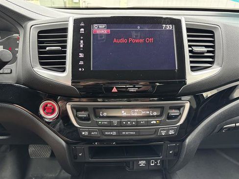 Used 2020 Honda Ridgeline Black Edition image 10