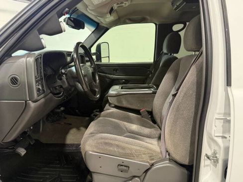 Used 2007 Chevrolet Silverado 3500 LT w/ Heavy-Duty Power Package image 13