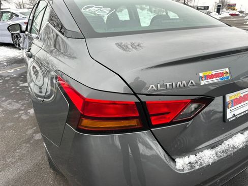 New 2025 Nissan Altima 2.5 SR w/ SR Premium Package image 32