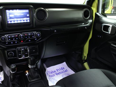 Used 2023 Jeep Wrangler Unlimited Sport AWD/4WD image 19