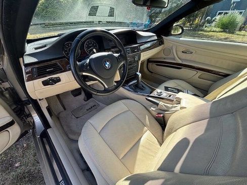 Used 2008 BMW 328i Convertible image 12