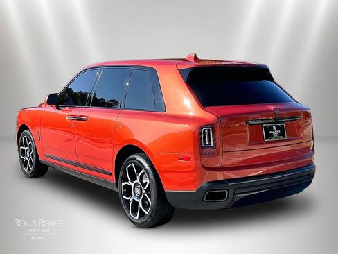 Used 2022 Rolls-Royce Cullinan Black Badge w/ Dark Exterior Package AWD/4WD image 11