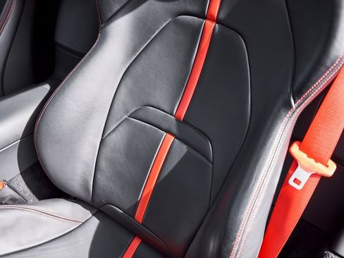 Used 2021 Ferrari SF90 Stradale Base image 46