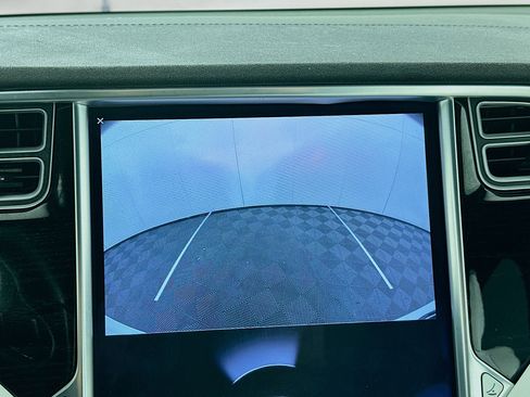 Used 2017 Tesla Model X 90D image 21