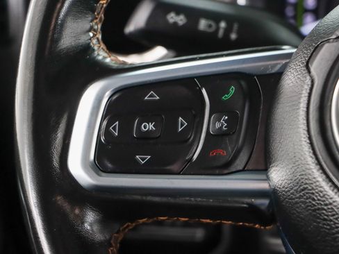 Used 2021 Jeep Wrangler Unlimited Sahara AWD/4WD image 14