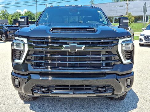Used 2024 Chevrolet Silverado 2500 LTZ w/ LTZ Plus Package AWD/4WD image 29