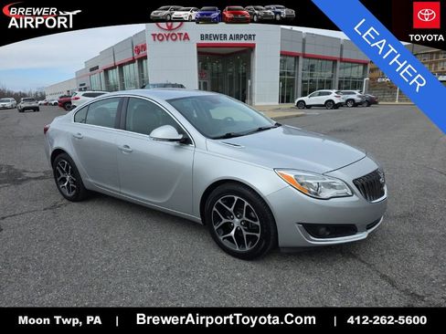 Used 2017 Buick Regal Sport Touring image 1