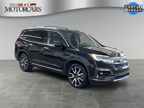 Used 2022 Honda Pilot Touring image 1