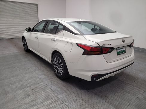 Used 2025 Nissan Altima 2.5 SV FWD image 5