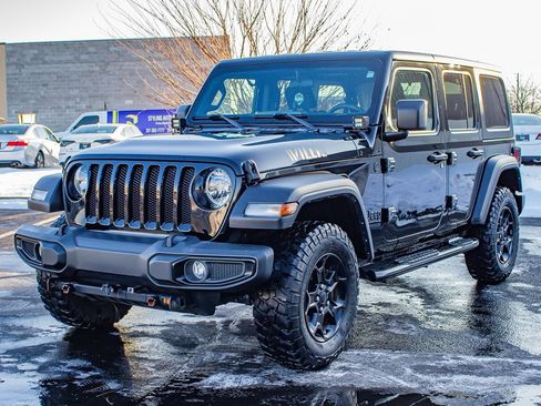 Used 2022 Jeep Wrangler Unlimited Sport image 3