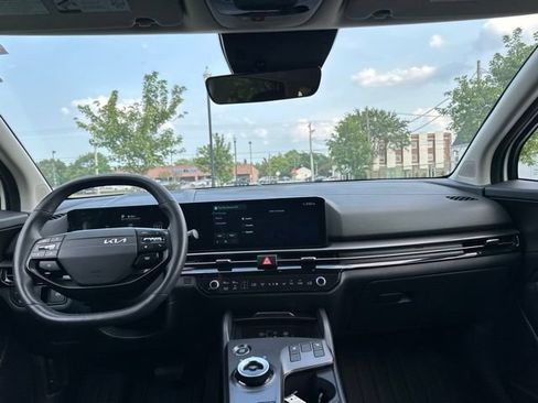 Certified 2026 Kia Sportage EX w/ EX Panoramic Sunroof Package AWD/4WD image 3
