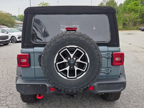 Used 2024 Jeep Wrangler Rubicon AWD/4WD image 11