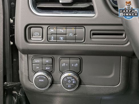 Used 2023 GMC Yukon SLT w/ SLT Luxury Package AWD/4WD image 20
