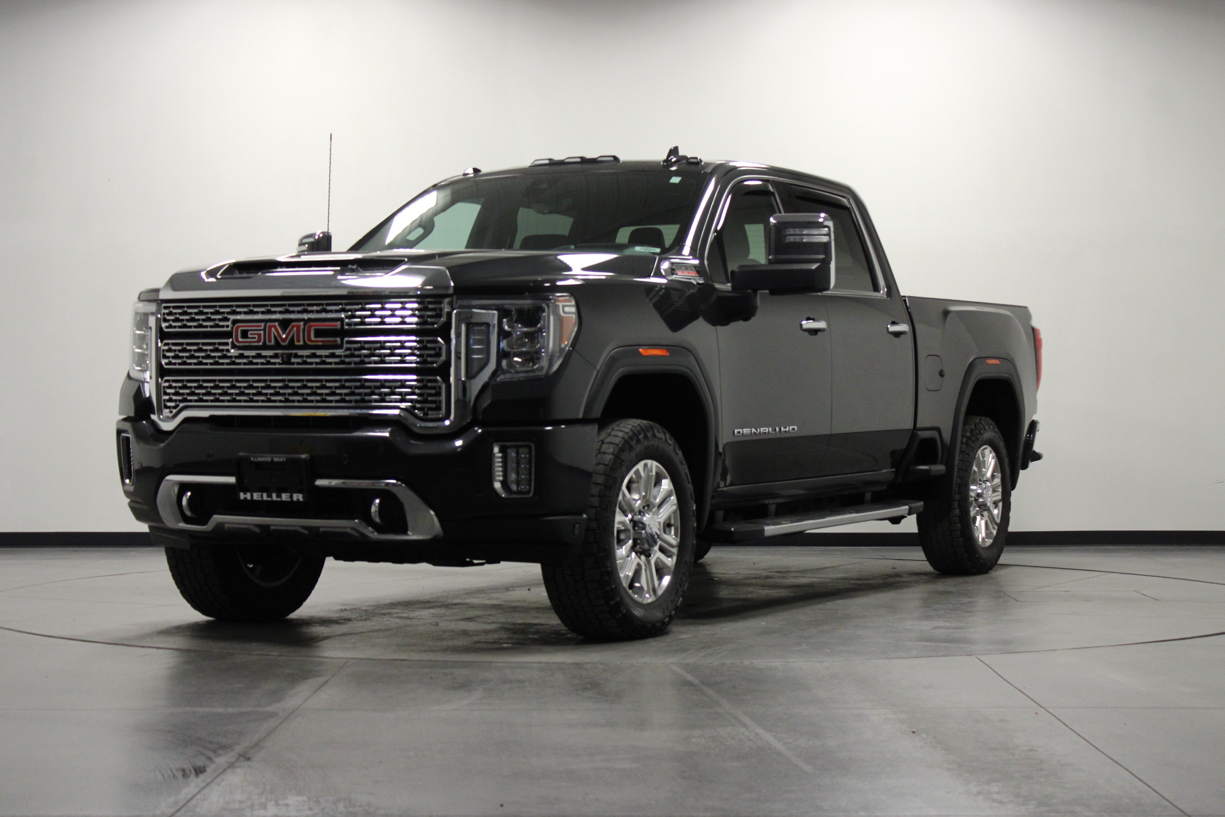 Used 2020 GMC Sierra 2500 Denali w/ Denali Ultimate Package AWD/4WD image 8