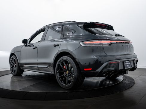 New 2026 Porsche Macan GTS image 3