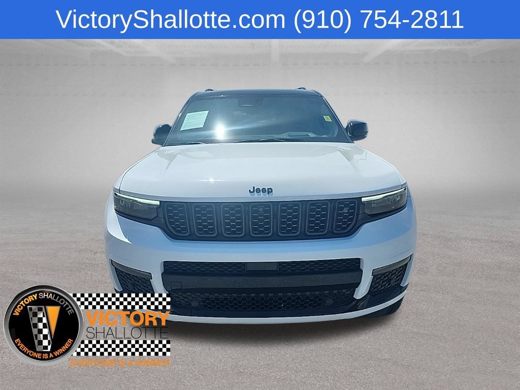 Used 2025 Jeep Grand Cherokee L Summit AWD/4WD image 18