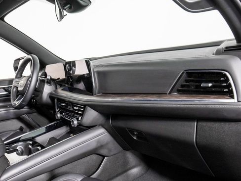 Used 2025 Chevrolet Tahoe LT image 20