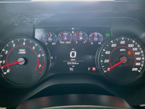 Used 2022 Chevrolet Camaro SS RWD image 11