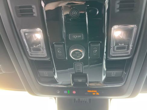 New 2026 Chevrolet Tahoe High Country AWD/4WD image 16