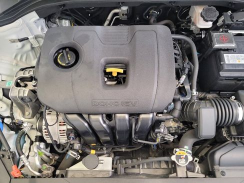 Used 2019 Hyundai Elantra SE w/ Cargo Package FWD image 30