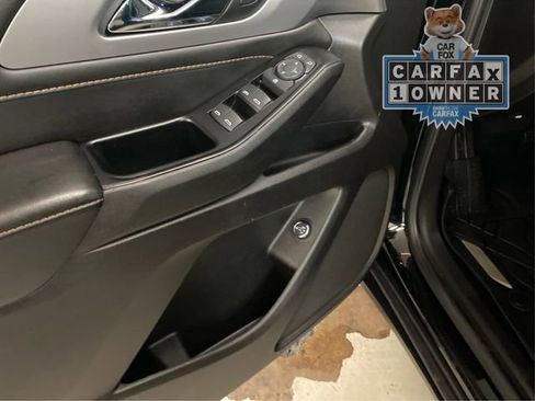 Used 2019 Chevrolet Traverse LT w/ LPO, Floor Liner Package image 24