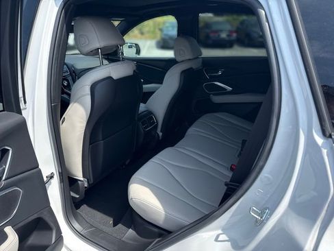 New 2025 Acura RDX SH-AWD image 10
