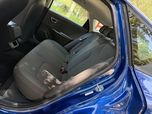 Used 2025 Kia K4 FWD image 35