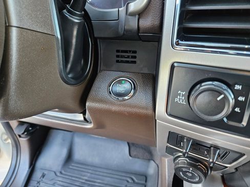 Used 2022 Ford F350 King Ranch w/ King Ranch Ultimate Package AWD/4WD image 22