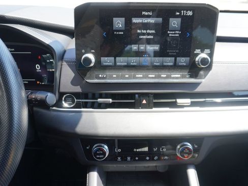 Used 2024 Mitsubishi Outlander SE FWD image 8