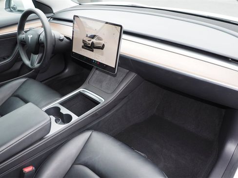 Used 2023 Tesla Model 3 Standard Range image 20