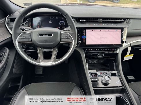 New 2026 Jeep Grand Cherokee Altitude AWD/4WD image 20