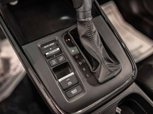 Used 2025 Honda CR-V LX image 28